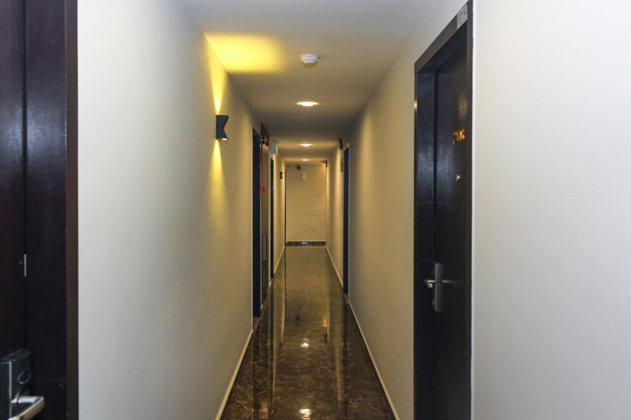 โอโย 90027 แฮปปี้ โฮเต็ล Hotel ยะโฮร์บาห์รู ภายนอก รูปภาพ